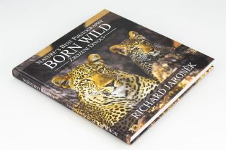 When it comes to photo books, every detail matters. From fine-tuning the layout to final production in our printing house....